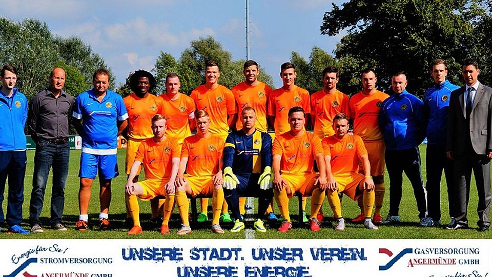 Freuen sich auf spielstarke Gegner: Das Team des Angermünder FC, der am Sonnabend den Energiepokal austrägt. Foto: Verein