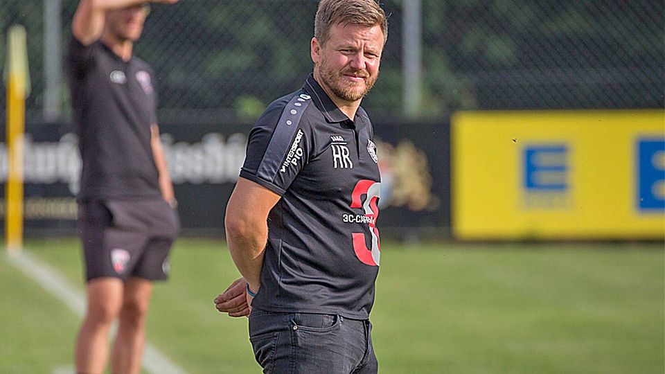 War es in Kirchanschöring die letzte Partie für Hermann Rietzler als Trainer beim TSV Landsberg? Nach der 0:2-Niederlage ist der Coach erst mal auf Tauchstation gegangen, erst am Montag sollen Gespräche mit der Abteilungsleitung folgen.