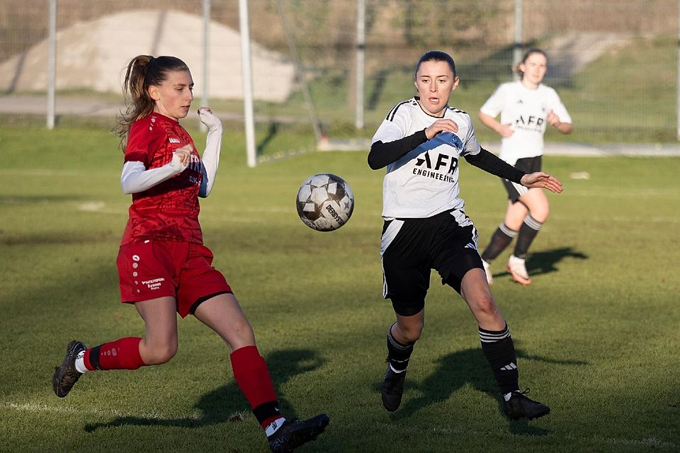 Engagiert bei der Sache: Katharina Maier (r.) schnürte einen Doppelpack für die SG Aßling/Grafing gegen Otting.