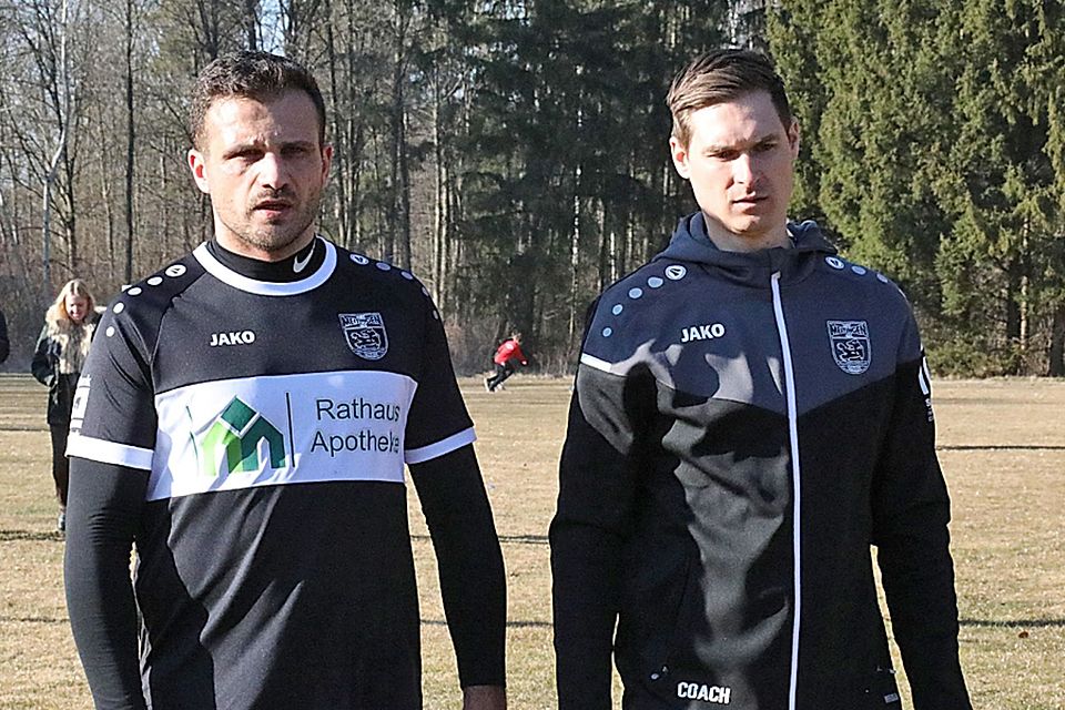 Zwei wie Pech und Schwefel. Bereits in der F-Jugend spielten Denis Buja und Christoph Brückner zusammen für den TSV Meitingen. Jetzt trainieren sie zusammen ihren Heimatverein.