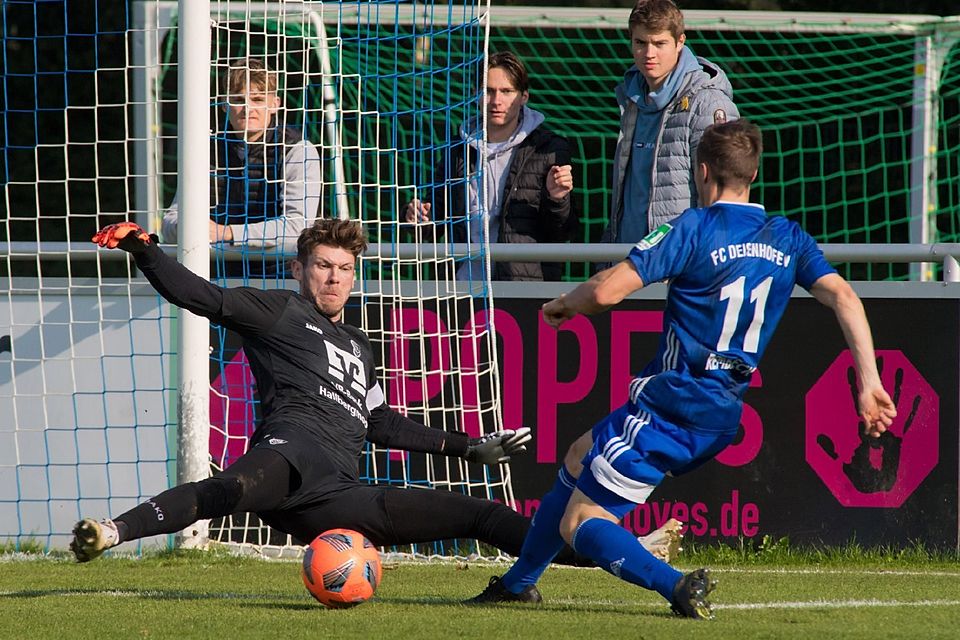 Der FC Deisenhofen darf jubeln: Die Mannschaft von Hannes Sigurdsson siegte 5:0 gegen Hallbergmoos.