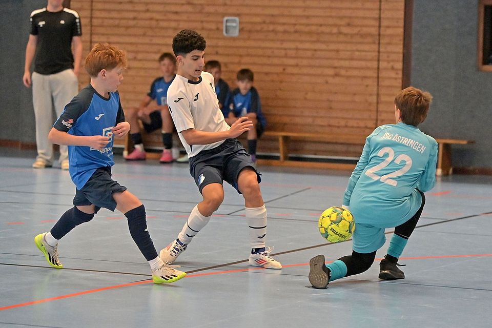 Das C-Jugendfinale zwischen Dühren/Hoffenheim (weiß) und Östringen