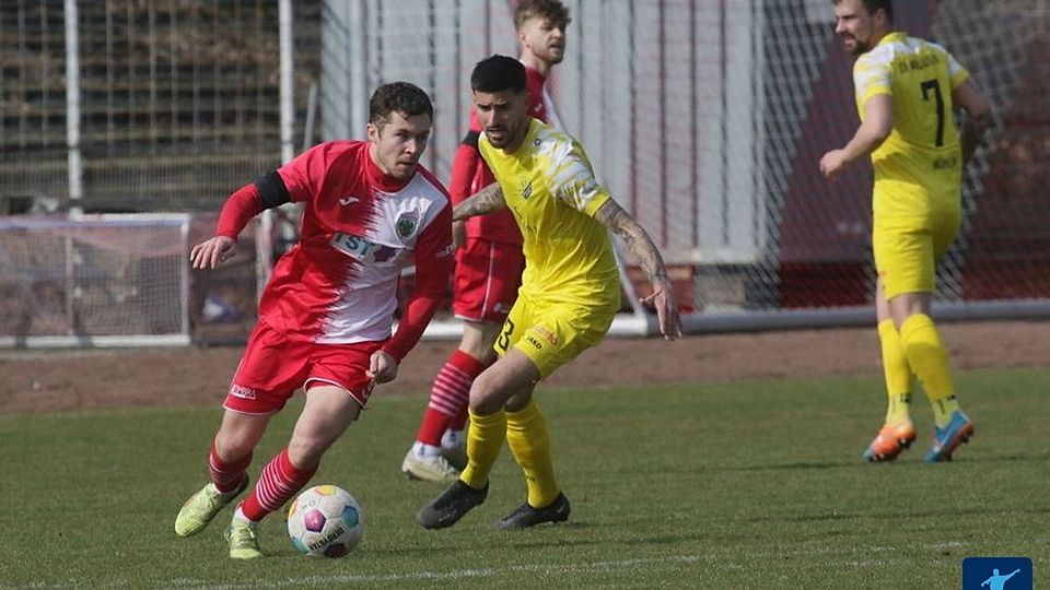 Nik Rosenbaum (am Ball) wechselt im Sommer zur SG Hüffelsheim.