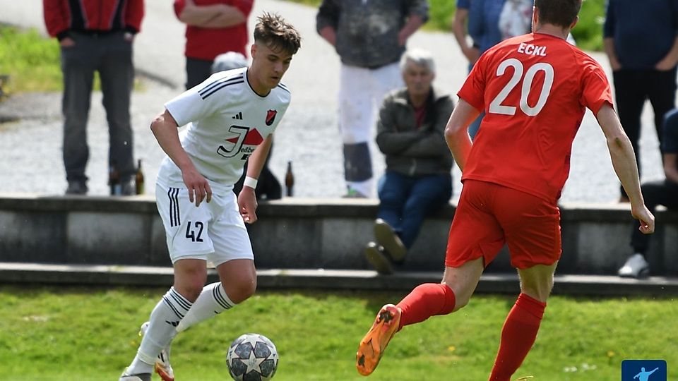 Karl Janka (li.) in einem Zweikampf mit seinem künftigen Coach Tobias Eckl 