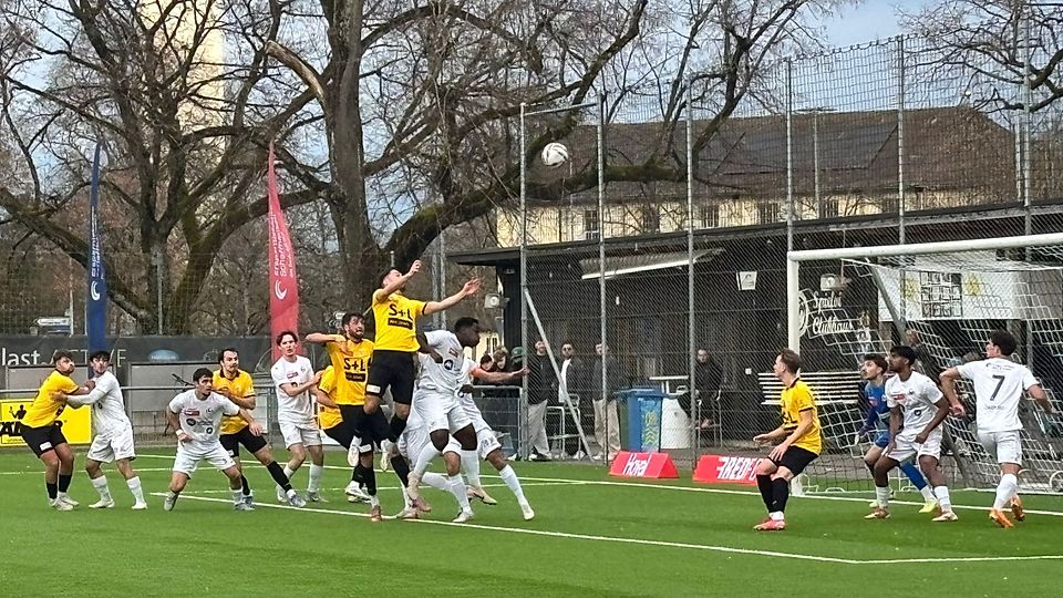 Die "Spielvi" Schaffhausen musste sich im Sechs-Punkte-Spiel gegen den direkten Tabellenkonkurrenten Widnau deutlich 0:3 geschlagen geben.