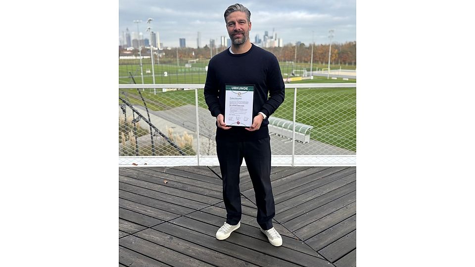 Stolzer A-Lizenz-Inhaber: Özden Kocadal (Trainer TuS Dassendorf).