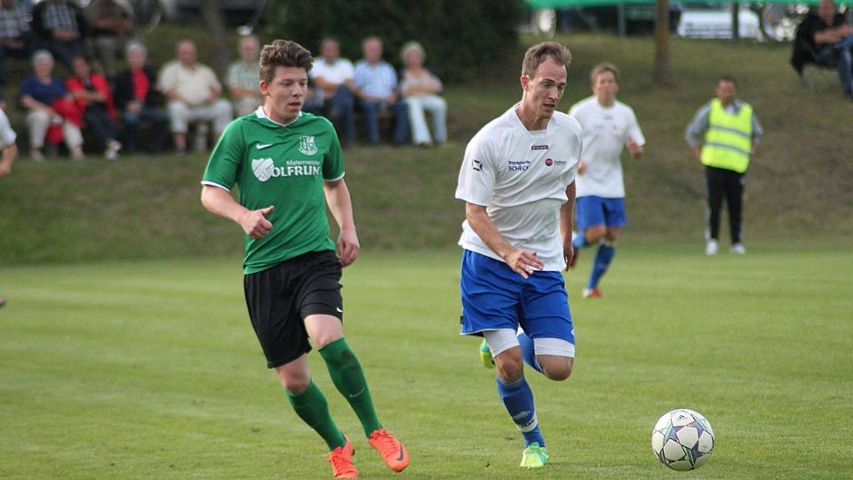 Dominik Plank (l.) läuft künftig für Viehhausen auf. Foto: Archiv