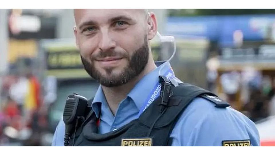 Auf dem Hessentag auch als Sicherheitssprecher der Polizei im Einsatz: Dominique Haas, Trainer von Fußball-Kreisoberligist TuSpo Beilstein. © Polizei Hessen