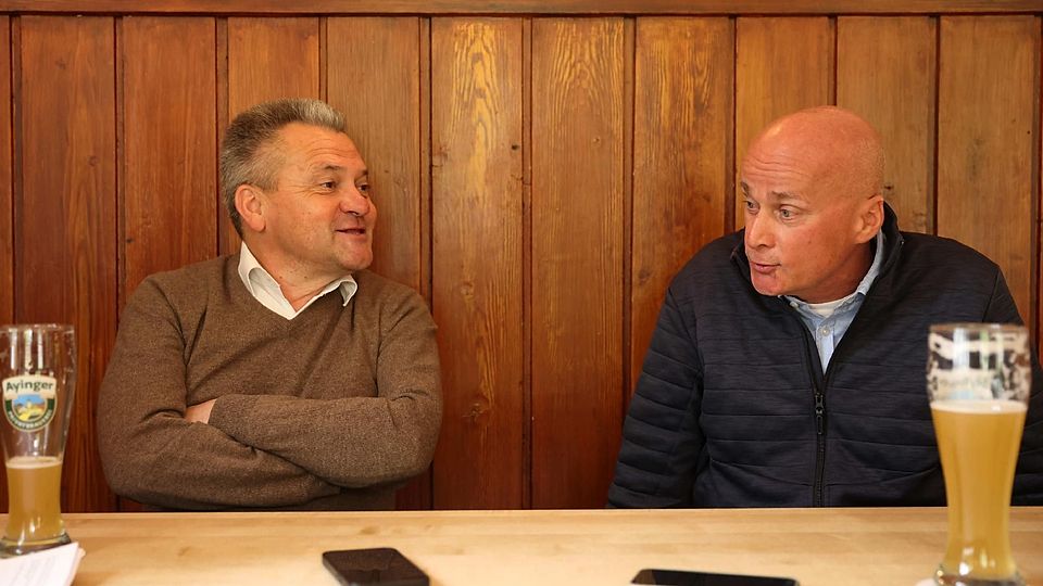Da war noch alles gut: Die Präsidenten Schwabl (Haching/l.) und Reisinger (1860) bei unserem Derbyinterview im April.