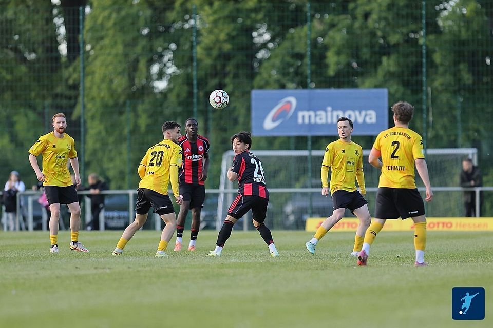 Der FC Eddersheim könnte Eintracht Frankfurt II in die Regionalliga folgen. Die Lizenz wurde dem Verein am Dienstagabend erteilt.