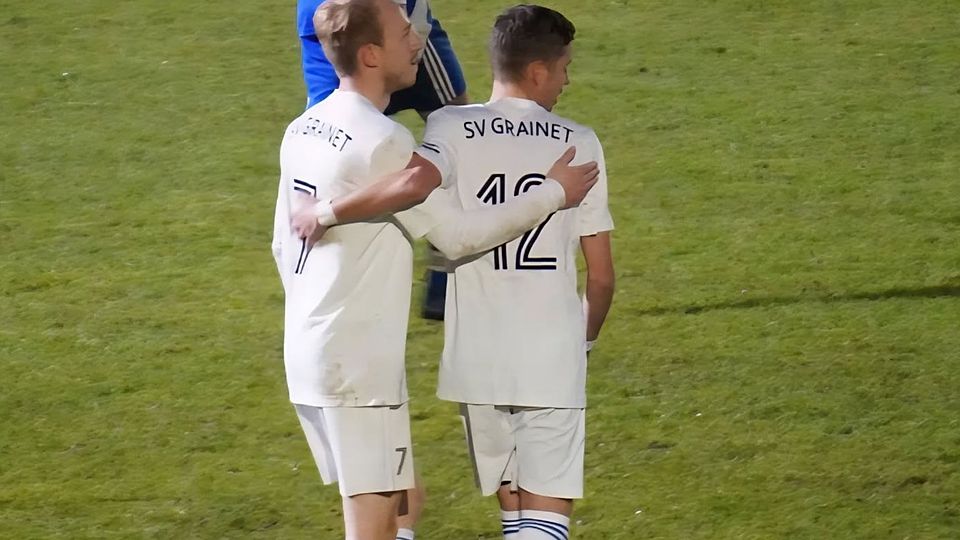 Patrick Haugeneder (re.) durfte zum ersten Mal für den SV Grainet II ran.