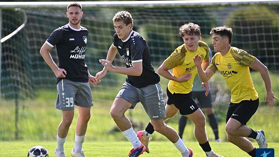 Der SV Blau-Weiß Waltershofen (hier mit Jan Bilharz und David Merkle im Spiel gegen den SC Wyhl) wollen den eigenen Fans zum Saisonabschluss eine überzeugende Leistung präsentieren.