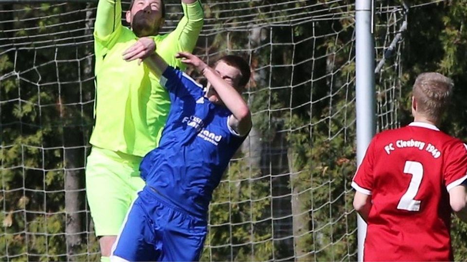 Bei der Rückkehr in die Gruppenliga vertraut der FC Cleeberg auch wieder auf Torhüter Kevin Misgaiski.	Foto: Bär