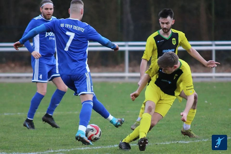 Die SG Trebitz und der SV Hellas Oranienbaum streiten sich in Wittenberg um den Titel. Die SG Trebitz und der SV Hellas Oranienbaum streiten sich in Wittenberg um den Titel.