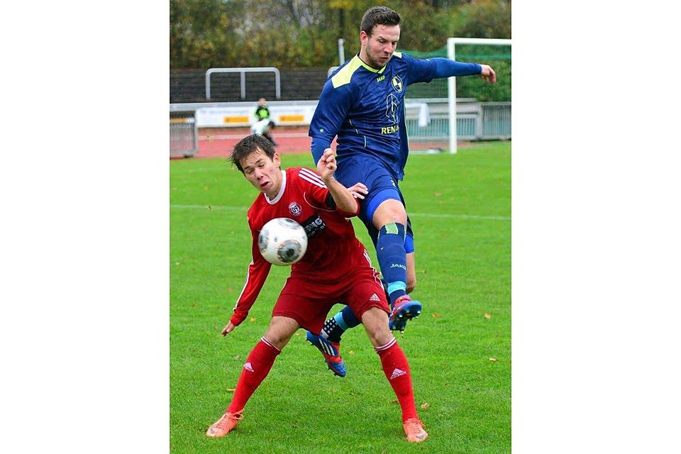 Daniel Isken gelingt die Führung für den SV 09., Foto: UH