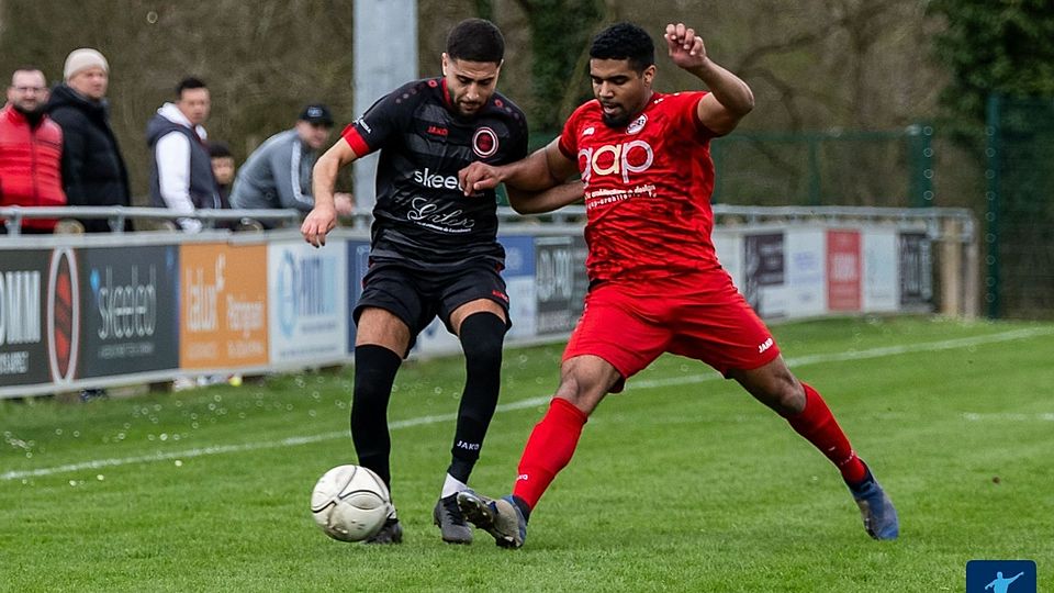 Aspelt (dunkele Trikots) verspielte eine 1:0-Führung gegen Bourscheid