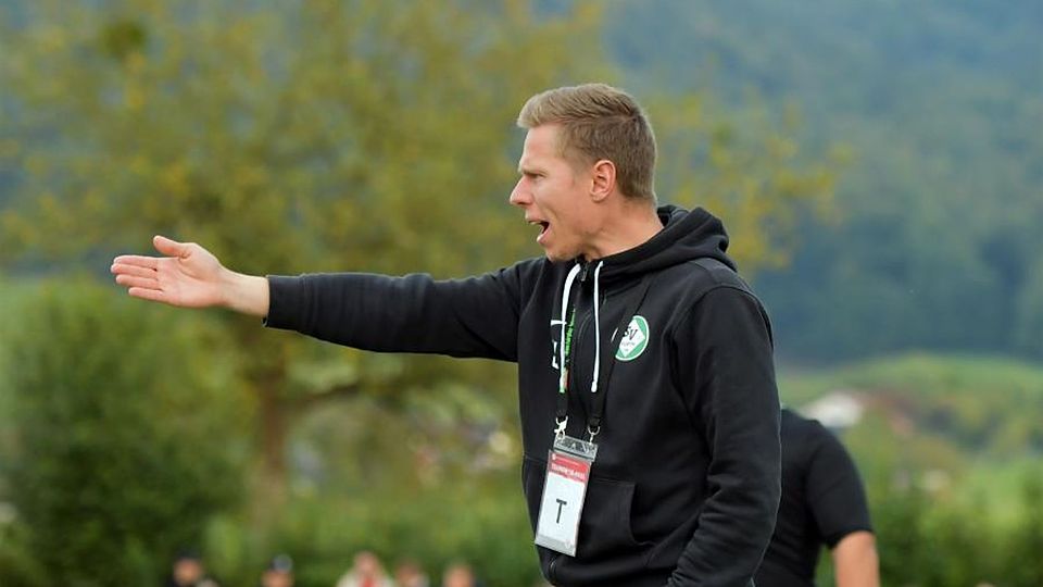Gibt weiter die Richtung bei Fußball-Gruppenligist SV Fürth vor: Jochen Ingelmann. Der Vertrag mit dem Trainer wurde vorzeitig bis 2027 verlängert. 	Foto: Dagmar Jährling