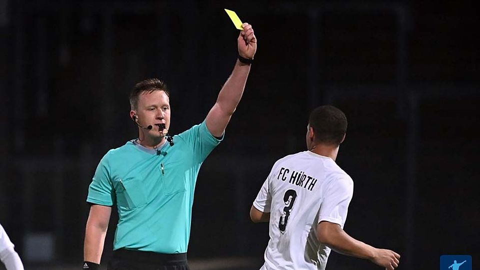 Nochmal mit einem blauen Auge davon gekommen: Der FC Hürth rettete sich spät in die nächste Pokalrunde.
