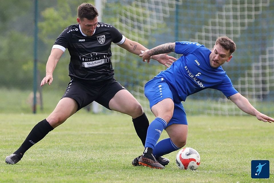 Valerian Ginder (rechts) und sein SC Schwarzenbach gehören bislang zu den positiven Überraschungen der Saison, rangiert die Malek-Elf doch aktuell auf Platz 3.