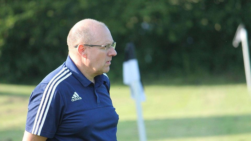 Dieter Olejak bleibt Trainer beim A-Ligaaufsteiger SG Bühne/Körbecke