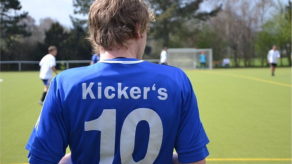 Die Kickers mit Spielmacher Dominik Zollner nach ihrem souveränen Aufstieg nun im Oberhaus. F: Markus Giesecke