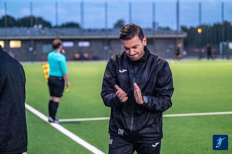 FCM-Coach Dennis Ruess. FCM-Coach Dennis Ruess.