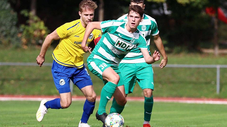 Patrick Käufer (am Ball) wechselt schon jetzt vom SV Fortuna zum ASV Burglengenfeld.