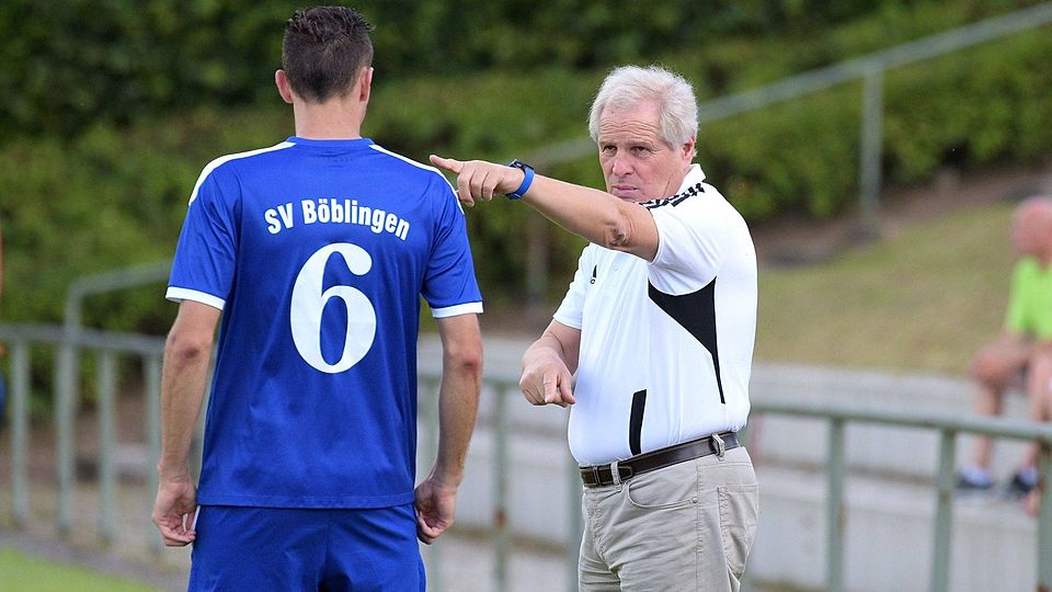 Böblingens Trainer Bernd Hoffmann (rechts): "Wir hängen durch" Foto (Archiv): Eibner