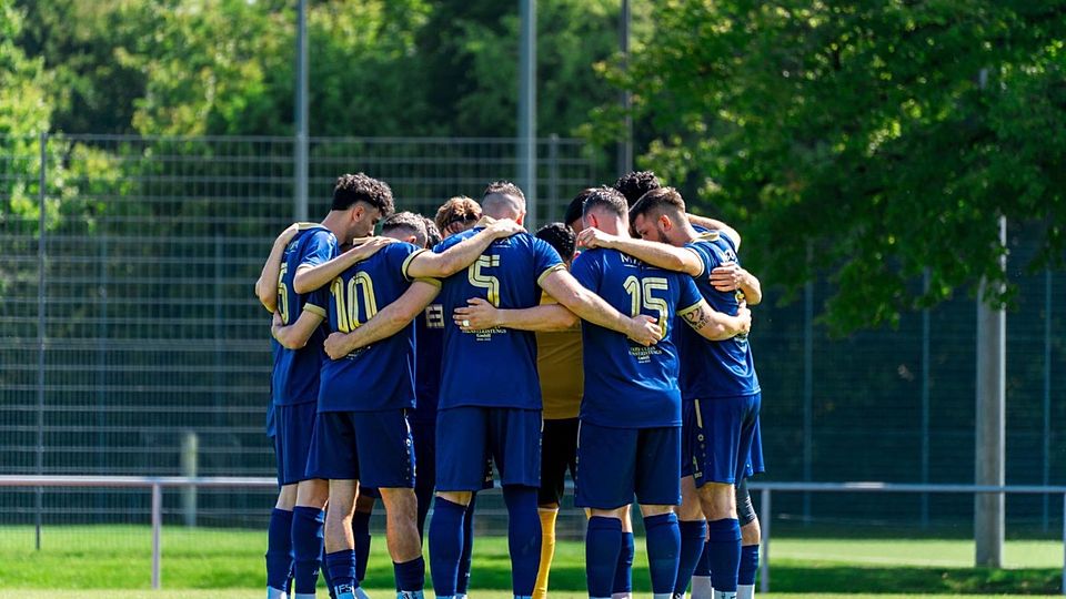 Die Mannschaft steht geschlossen zusammen und will unbedingt die 3 Punkte beim Tabellenführer holen