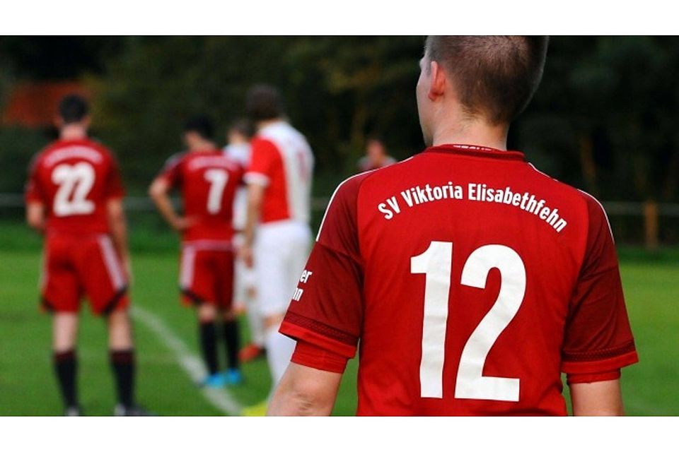 Der SV Viktoria Elisabethfehn kassierte in Kneheim die erste Saison-Niederlage und verlor zugleich die Tabellenführung an den BV Bühren. Foto: Gertzen.