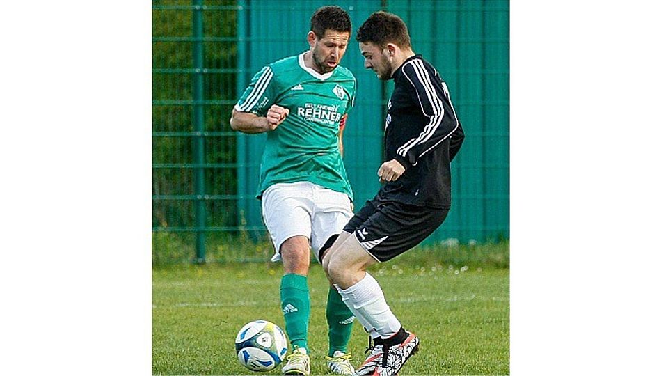 Unter Zugzwang: Nach zwei sieglosen Spielen von Konkurrent Gutenberg ist die TSG Planig (grünes Trikot) gefordert.	Foto: Dirk Waidner