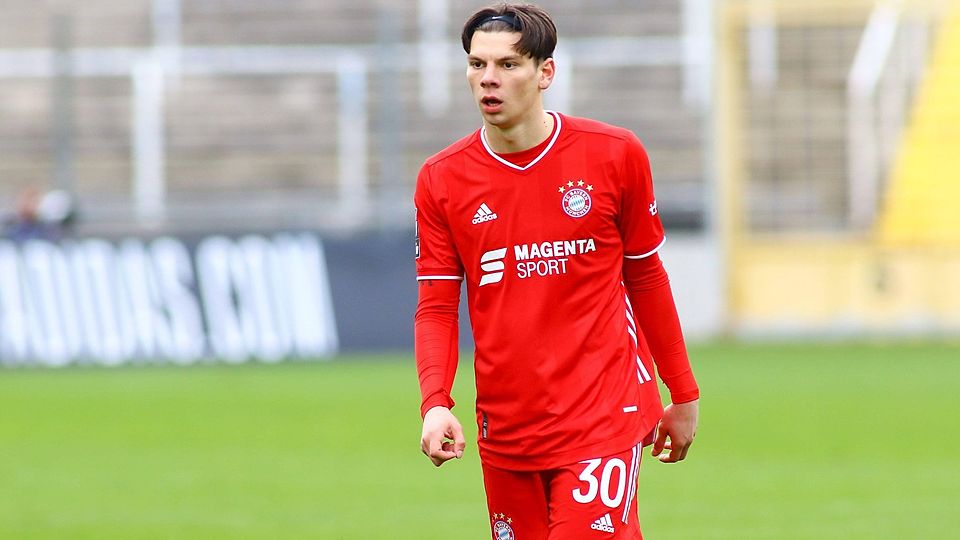 Daniels Ontužāns verlässt den FC Bayern und wechselt zum SC Freiburg.
