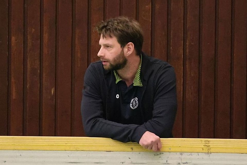 Marcel Stenzel hat seinen Vertrag bei den Sportfreunden Hamborn 07 verlängert.