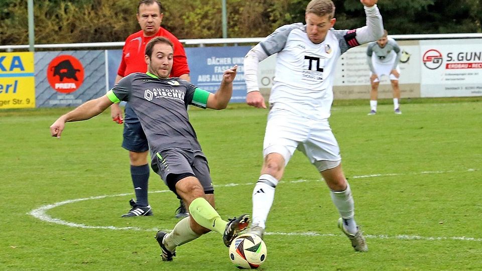 Der letzte Tick zum Erfolg fehlt derzeit: Markus Winkler (rechts) und die SG Antdorf/Iffeldorf holten gegen die SG Oberau/Farchant (hier Dominik Korthals) nur einen Punkt.