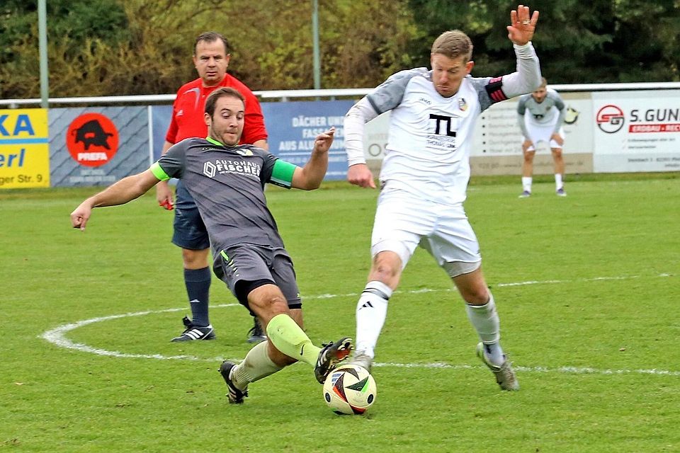 Der letzte Tick zum Erfolg fehlt derzeit: Markus Winkler (rechts) und die SG Antdorf/Iffeldorf holten gegen die SG Oberau/Farchant (hier Dominik Korthals) nur einen Punkt. Der letzte Tick zum Erfolg fehlt derzeit: Markus Winkler (rechts) und die SG Antdorf/Iffeldorf holten gegen die SG Oberau/Farchant (hier Dominik Korthals) nur einen Punkt.