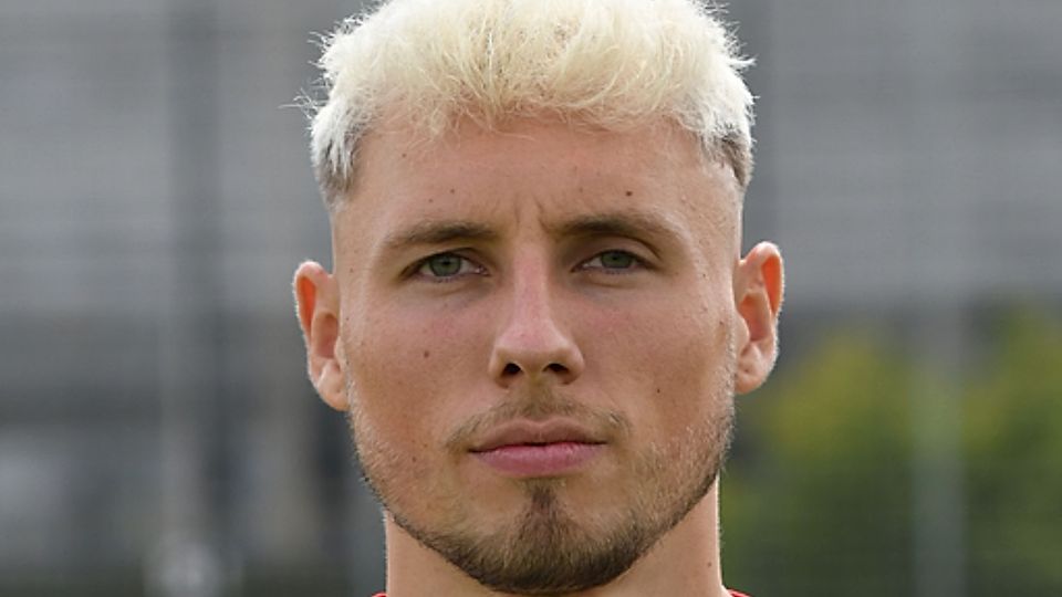 Über die U19-Bezirksliga und Regionalliga West hat es Jona Niemiec in den Zweitliga-Kader von Fortuna Düsseldorf geschafft. 
