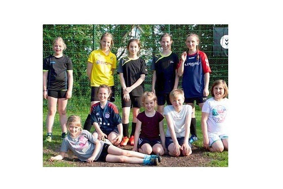 Vorfreude auf die neue Saison: die D-Mädchen des TuS Büppel Verein
