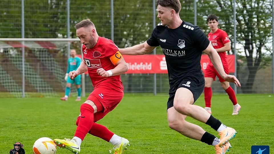 Der SC Peckeloh um Kapitän Gerrit Weinreich (in Rot) hat Platz 2 weiter fest im Visier.
