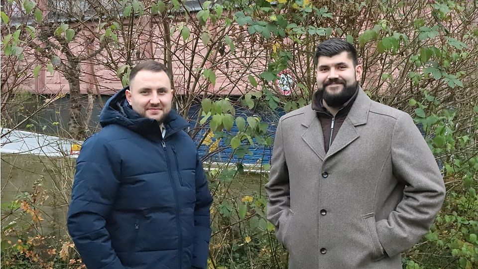 Julian und Janis Jungclaus gingen im Fußball bislang unterschiedliche Wege. Jetzt spielen sie beim TuSV Bützfleth II erstmalig zusammen in einem Team. 
