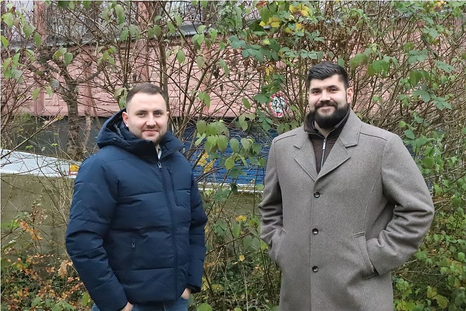 Julian und Janis Jungclaus gingen im Fußball bislang unterschiedliche Wege. Jetzt spielen sie beim TuSV Bützfleth II erstmalig zusammen in einem Team. 