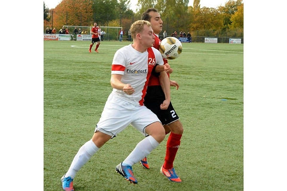 Ein Punkt in Siegburg reicht Maximilian Reuter (links)und dem SV Rot-Weiß Merl zur Herbstmeisterschaft. Foto: Müller