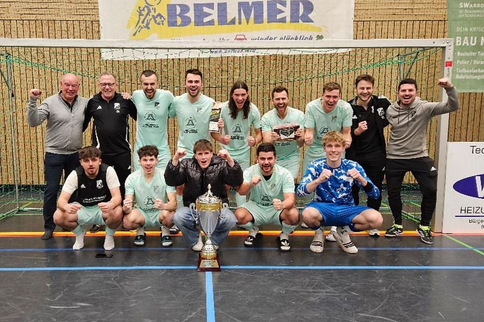 Zum vierten Mal in Folge gewann der SV Köfering den Hubertus-Cup und entwickelt sich langsam zum Abonnementsieger.