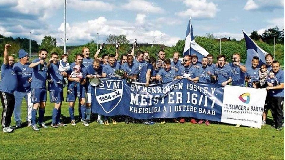 Meister der Kreisliga A Untere Saar 2016/2017 und Aufsteiger in die Bezirksliga: SV Menningen. Foto: Britz