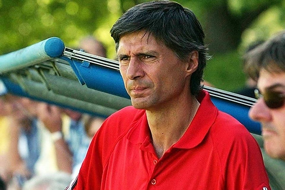 Weidens Ex-Coach Günter Güttler zeigt sich bitter enttäuscht. F: Meier