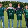 Benjamin Bär (zweiter von rechts) und Benedikt Reil (zweiter von links) sind neu bei der SpVgg Ruhmannsfelden