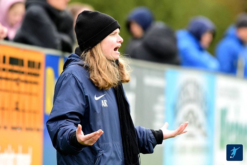 Nach der Winterpause 2023 übernahm Anja Riebesecker den SV Frauenbiburg als hautpverantwortlicher Trainer.