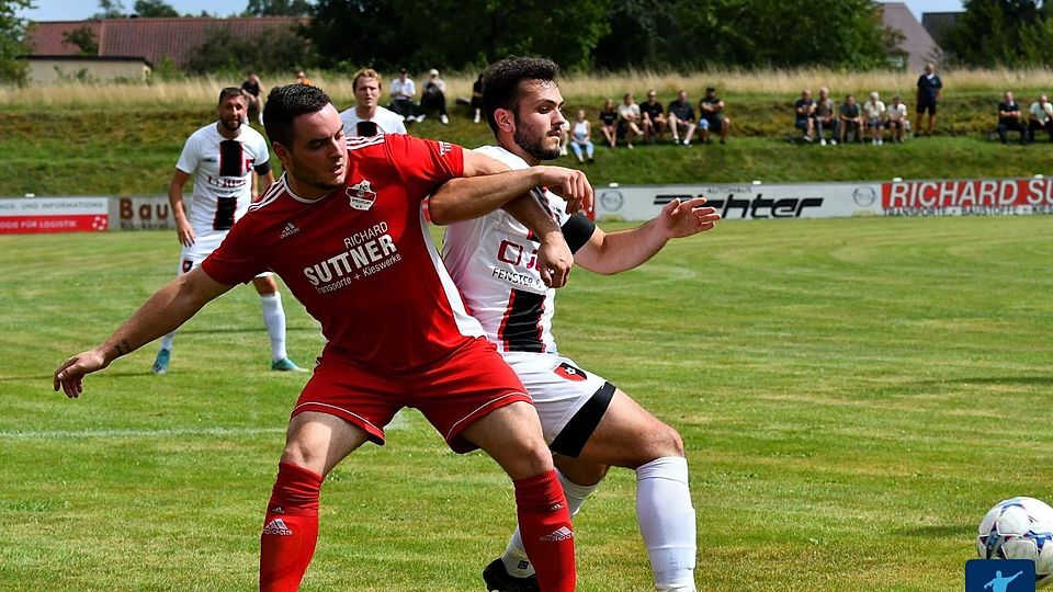Bei einem Heimsieg im Topduell mit dem SV Neusorg würde die SpVgg Trabitz (in Weiß) der Kreisliga wohl ganz nahe kommen.