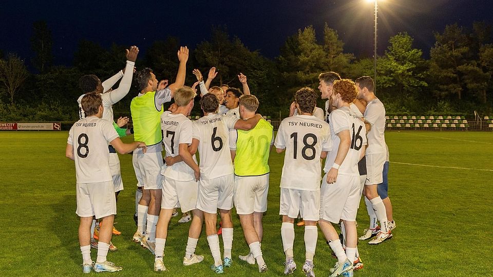 Am Ende durfte gefeiert werden: Neurieds U23 belohnte sich in der Relegation für den starken Schlussspurt in der Liga mit sieben Punkten aus den letzten drei Spielen.