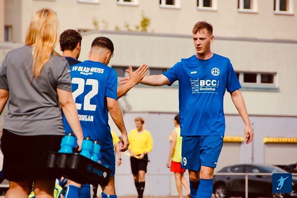 Aufsteiger Hohen Neuendorf eröffnet die Saison gegen die Füchse. Aufsteiger Hohen Neuendorf eröffnet die Saison gegen die Füchse.