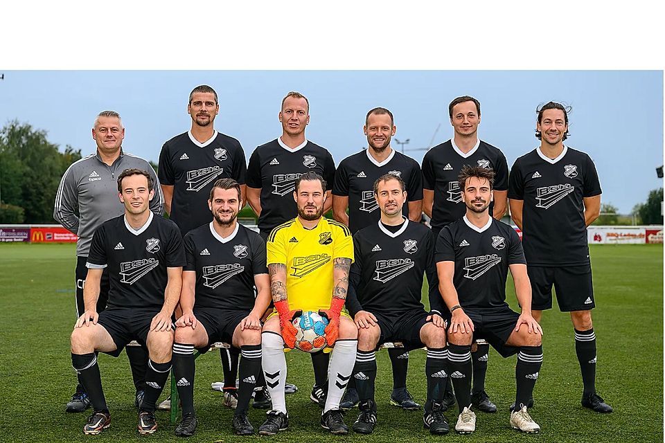 Die Altherrenmannschaft der Vereinigten Sportvereine Hedendorf/Neukloster steht im Mittelfeld der Tabelle. 